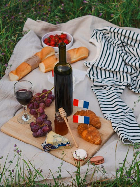 Top Best Wine And Cheese Picnic Basket Pixelfy Blog